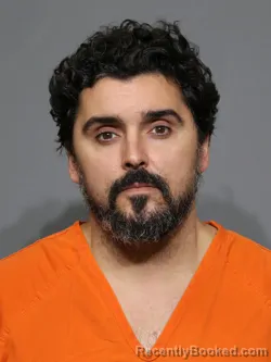 Mugshot of Jonathan Davis