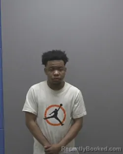 Mugshot of RAVON DESHAWN LLOYD