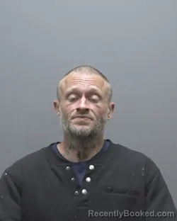 Mugshot of JUSTIN LEE HENSLEY