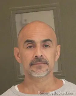 Mugshot of ISAAC R SMITH