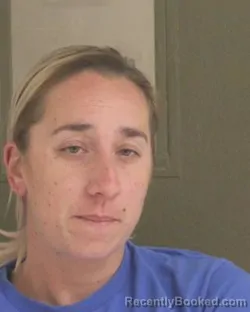 Mugshot of KAYLEE M KEMMIS