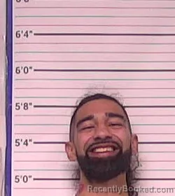 Mugshot of ROBERTO CARMEN CASTRO