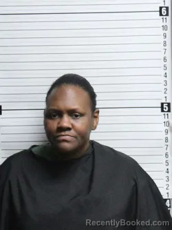Mugshot of VICKIE O'QUINNA THOMAS