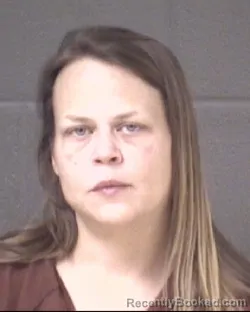 Mugshot of AMANDA KAY PENLAND