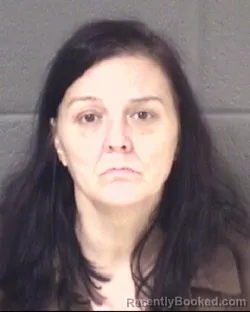 Mugshot of COURTNEY GWEN LUSHBAUGH