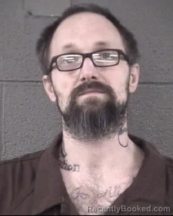 Mugshot of JEREMY CHRISTOPHER CUMMINGS