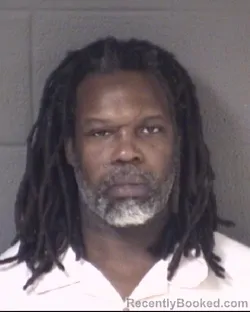 Mugshot of MARCELLUS TREMAINE ROBINSON