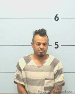 Mugshot of LUIS FERNANDO ESPINOZA-VILLALOBOS