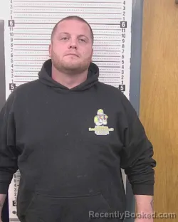 Mugshot of MATTHEW LAWENCE HOWARD