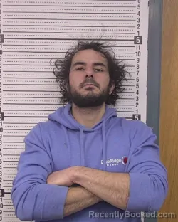 Mugshot of VICTOR DANIEL VELAZQUEZ