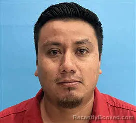 Mugshot of Lauro Amarildo Viviar-Sanchez