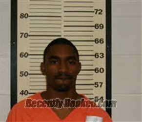 Mugshot of TAVON D REED