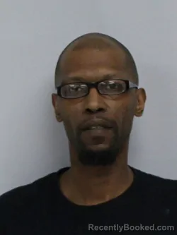 Mugshot of CARLOS ANTWONNE REDMOND