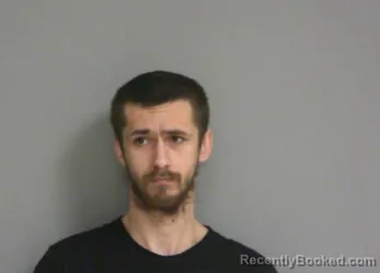 Mugshot of CALEB M DAVIS