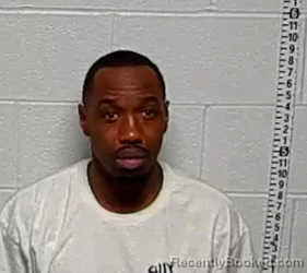 Mugshot of VINCENT L WINFIELD