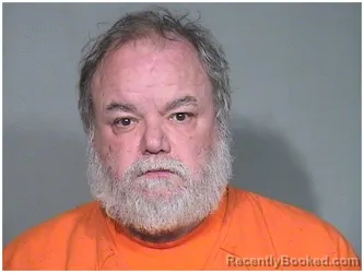 Mugshot of ROBERT HENZE