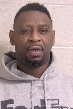 Mugshot of DANTEZ FORD