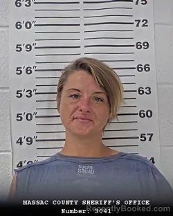 Mugshot of AMBER M GILBERT