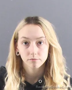 Mugshot of KAELEE S COURTRIGHT