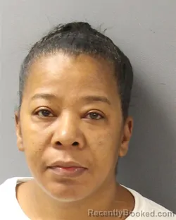 Mugshot of GRETCHEN YVETTE SOUTHERLAND