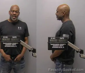 Mugshot of Robert D Harris