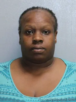 Mugshot of CHARLENA M PEMPILTON