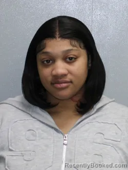 Mugshot of PHILLIYAH N SHIPP