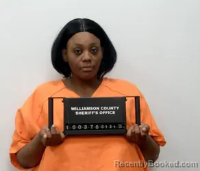 Mugshot of SHIANA MONET JOHNSON
