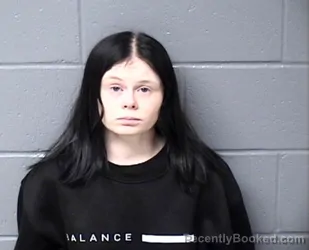 Mugshot of PAIGE E DELAP