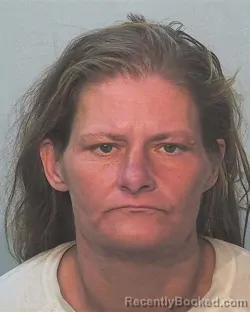 Mugshot of Tammy Lynn Reust