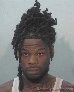 Mugshot of Charles Deellis Stclair