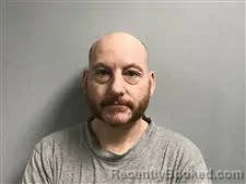 Mugshot of Justin Gabriel Surrett