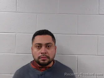 Mugshot of FLORES-ARGUETA, VICTOR