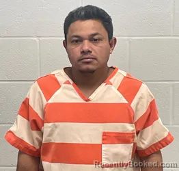 Mugshot of OSCAR EDGARDO MONTIEL