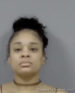 Mugshot of BIANCA LACAROL GRAY