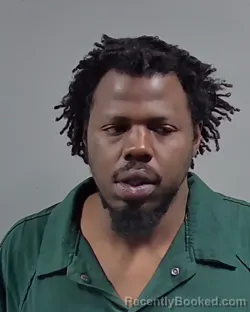 Mugshot of BRIAN TAVARAN EADES