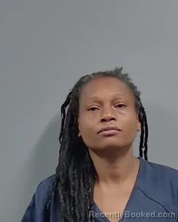 Mugshot of CARNOLIA LASHAY SIMS