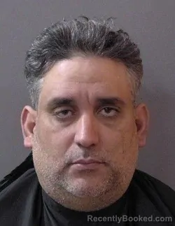 Mugshot of Jorge Darwin De La Torre Perez