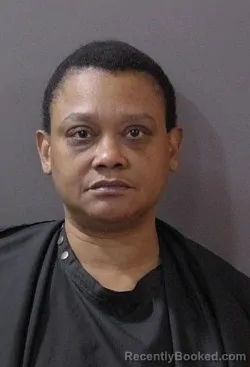 Mugshot of Raven Sharice Pinner