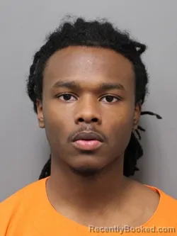 Mugshot of ADEN MACHI DUMES