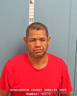 Mugshot of DERVIS EDUARDO PEREZ