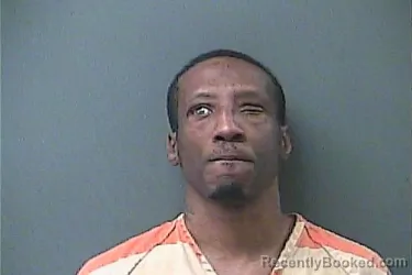 Mugshot of DWAN SHANTAE THOMPKINS