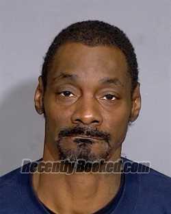 Mugshot of LAZARUS DWAYNE HOLDEN