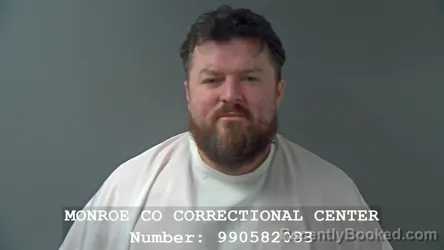Mugshot of GARY M RICHARDS