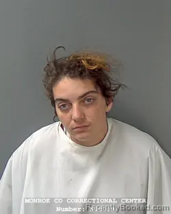 Mugshot of KAYCEE LYNN LINDAUER