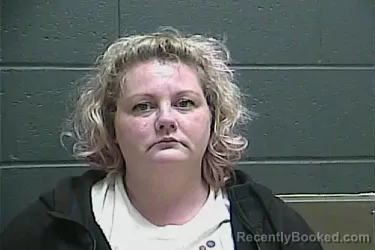 Mugshot of SHANDA NICOLE BRUMFIELD