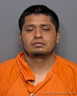 Mugshot of Enoc Perez