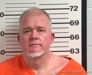 Mugshot of JOHN DUSTIN HALL