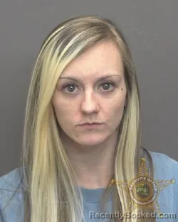 Mugshot of AMANDA LYNN ROXBURY