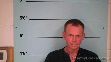 Mugshot of ROBERT HOWARD